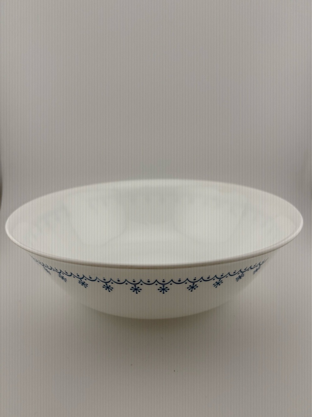 Corelle Snowflake Garland Vegetable Bowl 8.5”